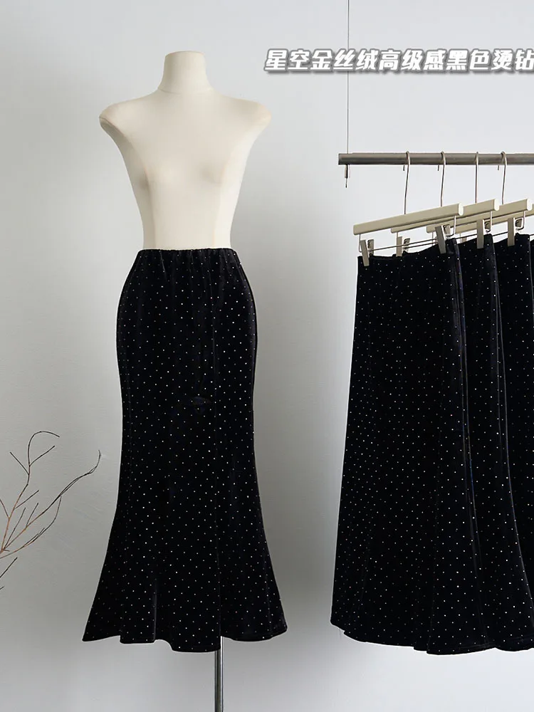 Женская юбка-готика в горошек черная облегающая трапециевидная с блестящими