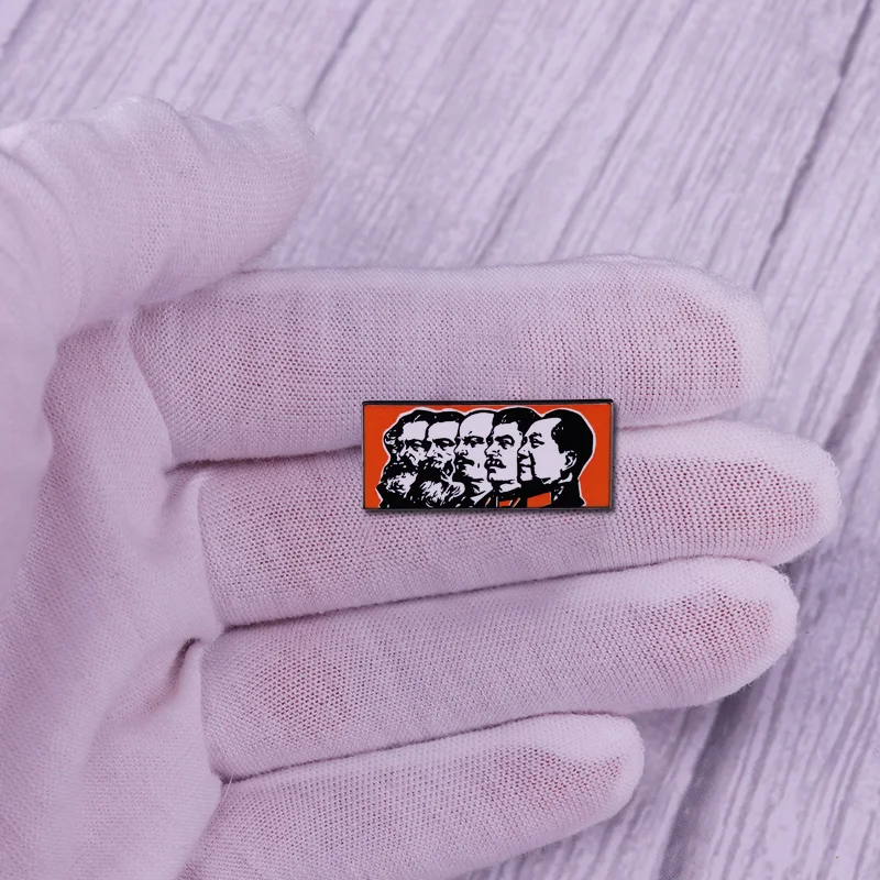 Брошь с изображением Ленина Маркса Энгельса Сталина и Мао Постер лидера