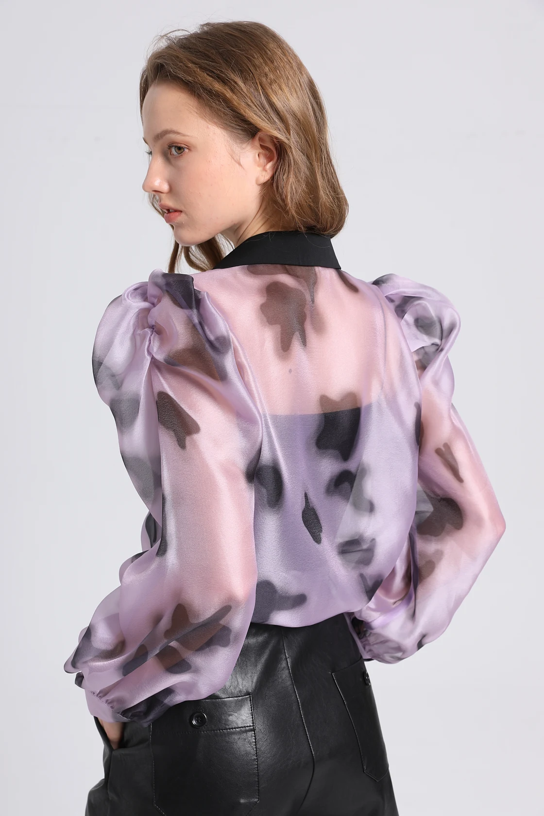 Осень 2024 женская одежда легкие повседневные рубашки фиолетовая верхняя топы с