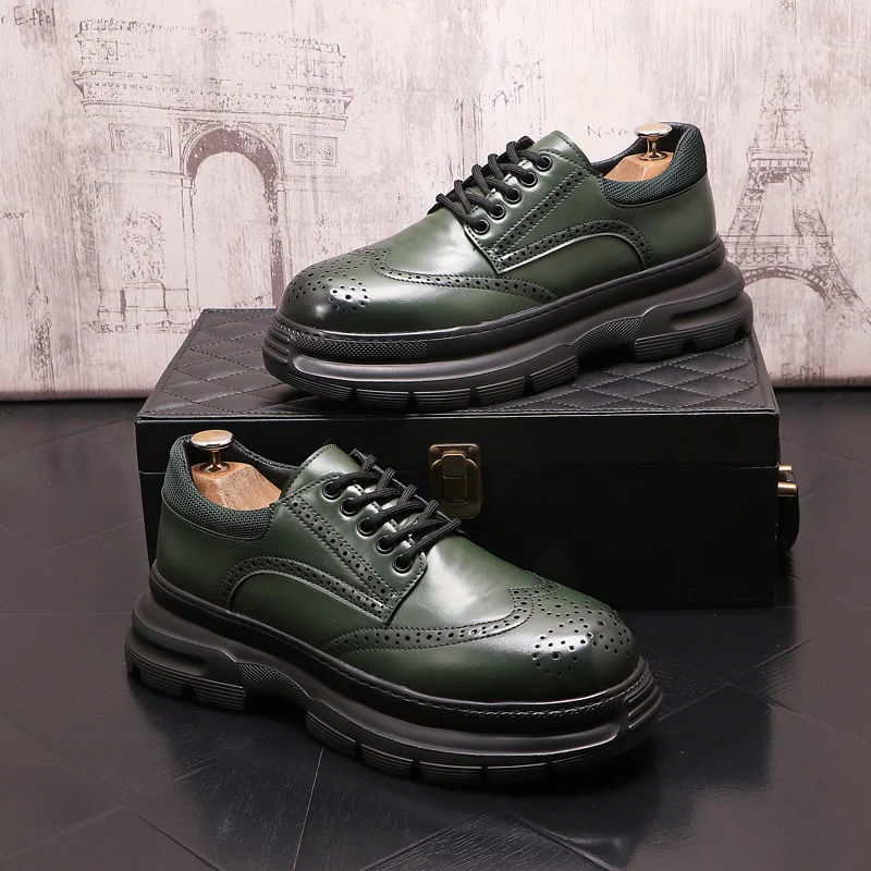 

2022 spring men's shoes thick soled inner elevated casual shoes block carved leather shoes versatile retro youth single shoes