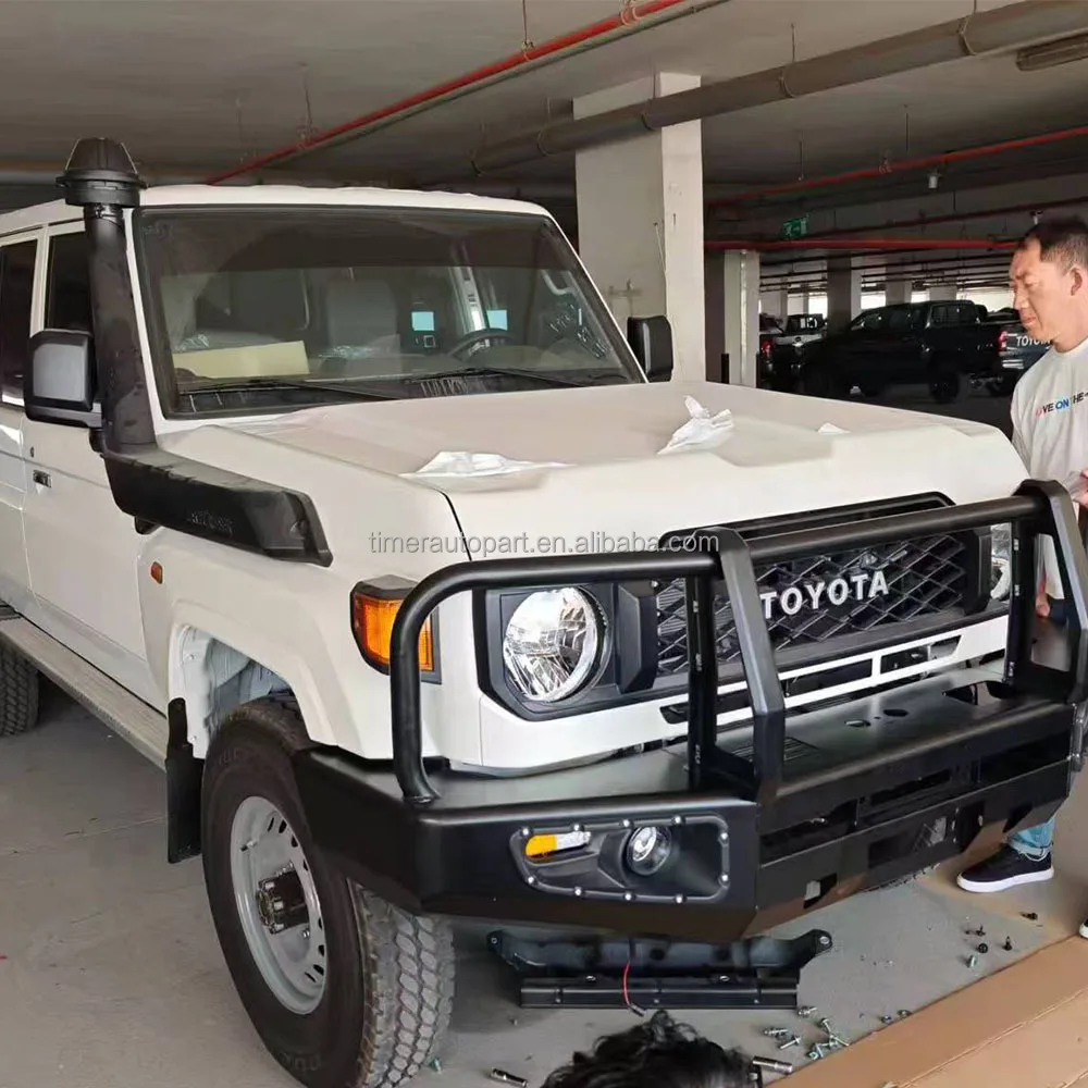 Фото Комплект стального внедорожного бампера LC79 4WD Heavy Duty с передним бульбаром, лебедкой и фарами для Land Cruiser 79 Series №2