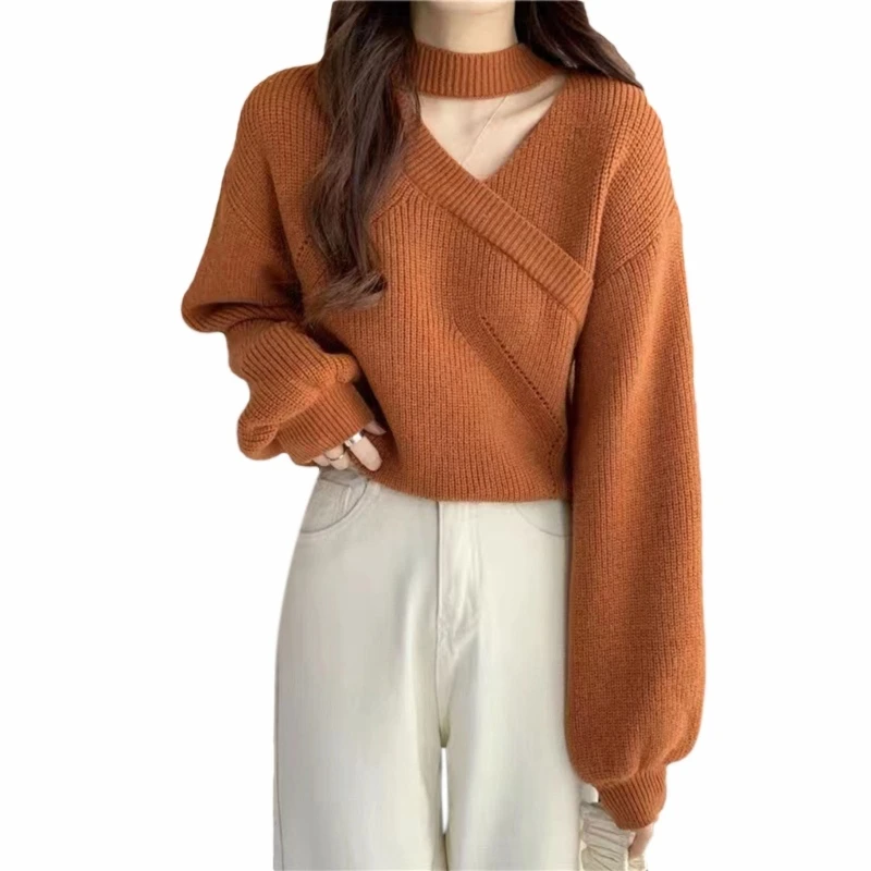 Рисунок 3 - Стильный вязаный свитер с v-образным
