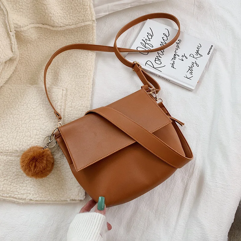 

2023 винтажная сумка-мессенджер, женская сумка через плечо с подвеской, Женская вместительная сумка-мешок, сумка-тоут через плечо, сумки