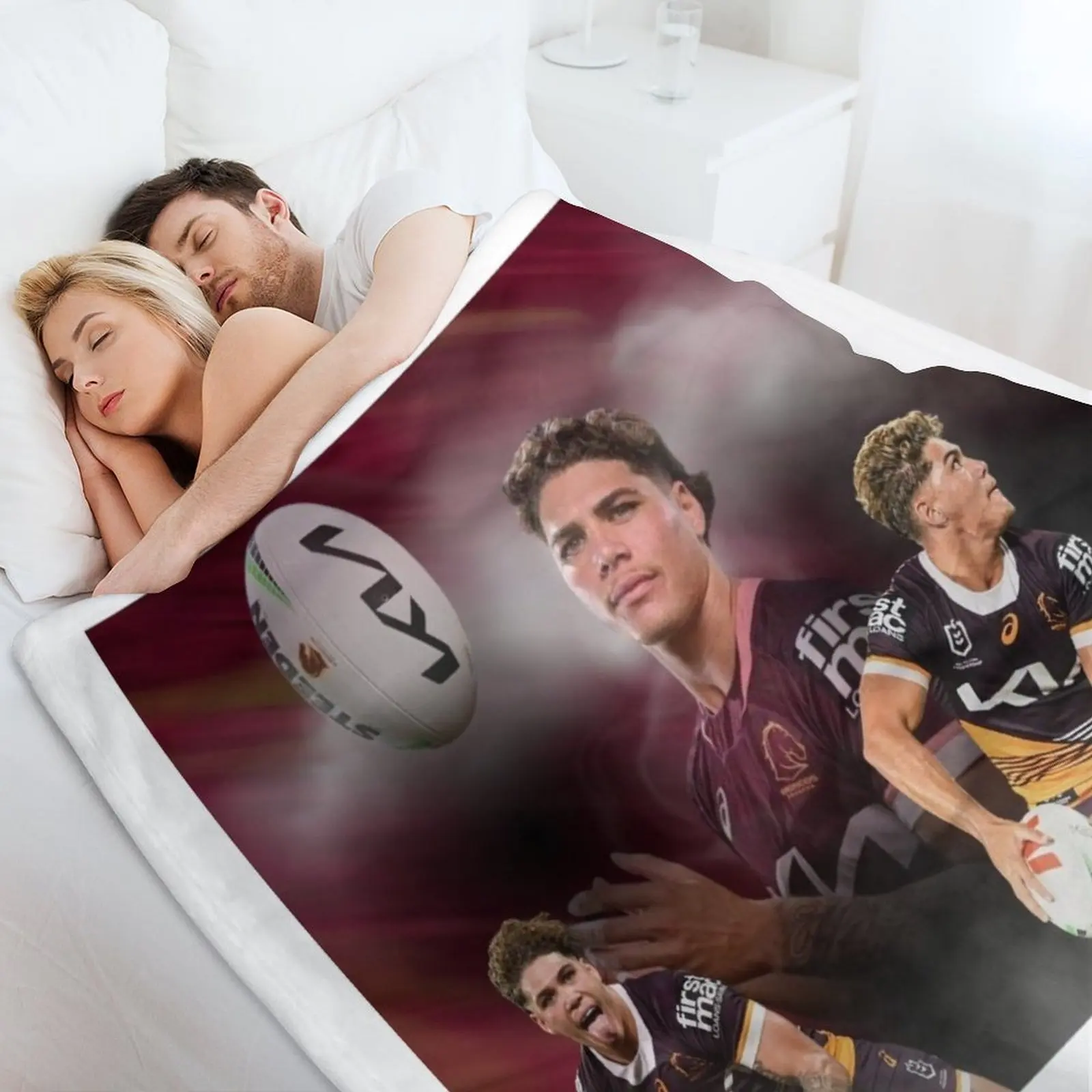 Фланелевое одеяло Reece Walsh