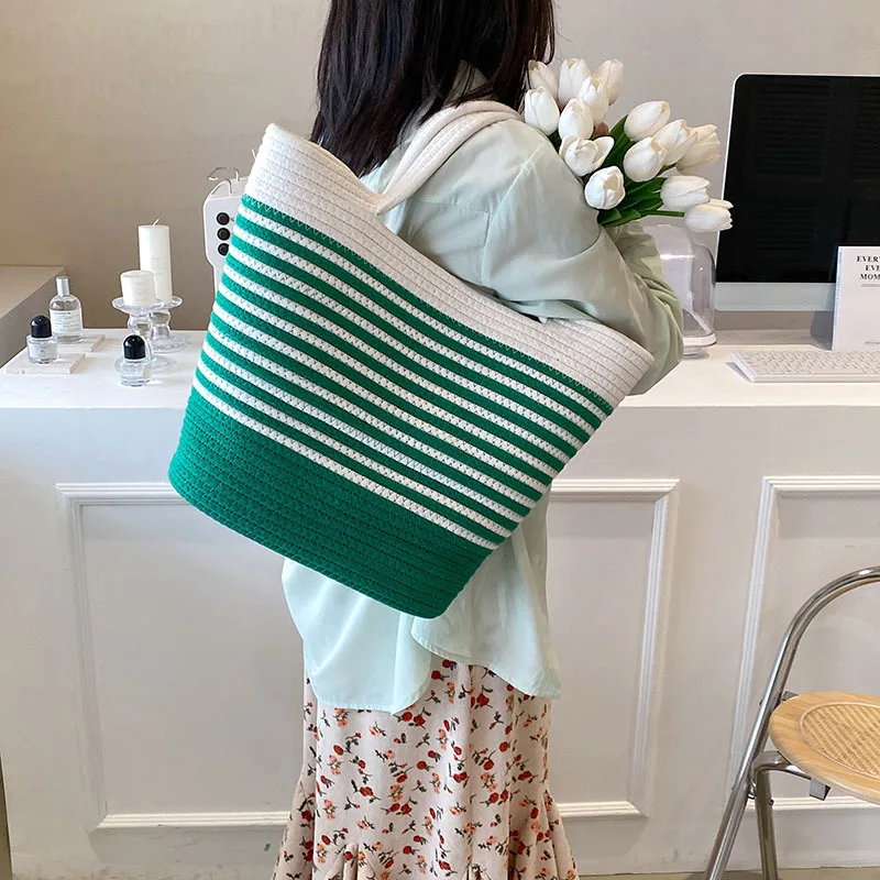 

Popular Green Striped Large Capacity Summer Versatile Shoulder Hand-woven Straw Vegetable Basket Bag