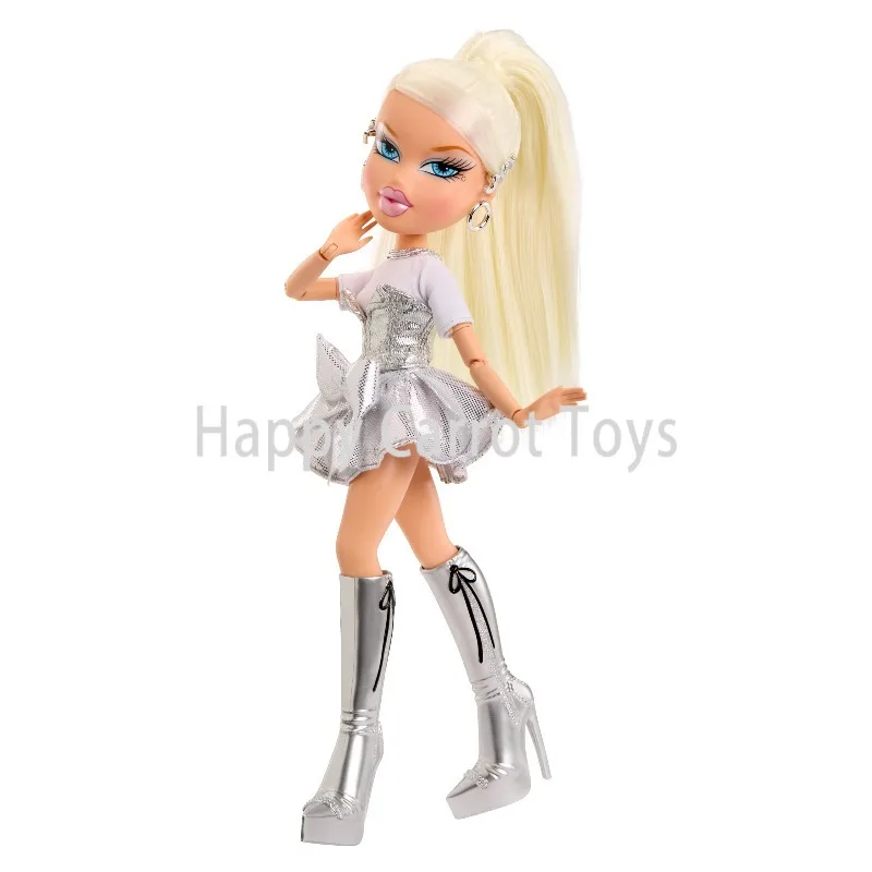 Фото Оригинальные модные куклы Bratz Charmz, коллекция Metallic Silver: коллекционный браслет с подвесками Sasha, Cloe, Yasmin, Jade, подарок для детей, игрушка. №5