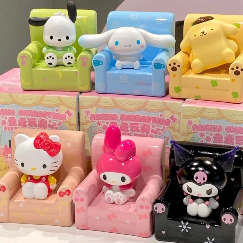 

Sanrio Сидящая кукла серии Фигурки Hello Kitty pompurin Kuromi Cinnamoroll Melody Pachacco аниме орнамент модель подарок на день рождения