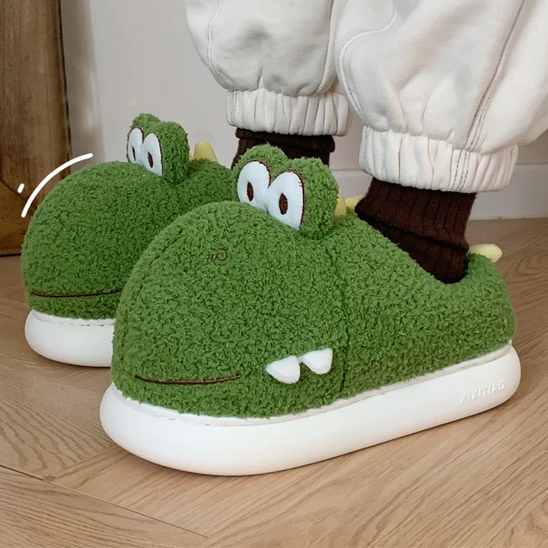 Новинка 2024 милые плюшевые тапочки с динозавром женские зимние теплые шлепанцы на
