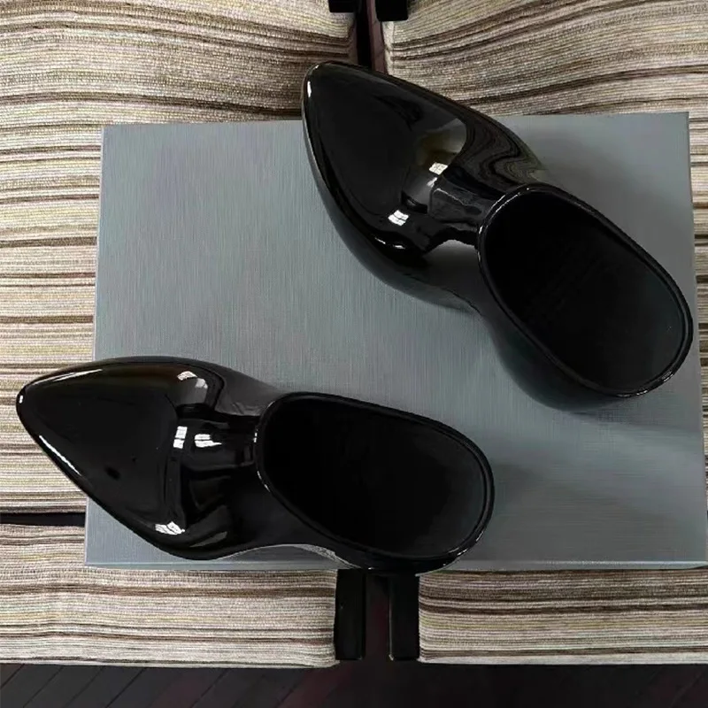 

YANICUDING Technoclog Mules Platform Women/Men Shoes Shallow Zapatillas De Mujer Patent Leather Sandalias Designer Slippers
