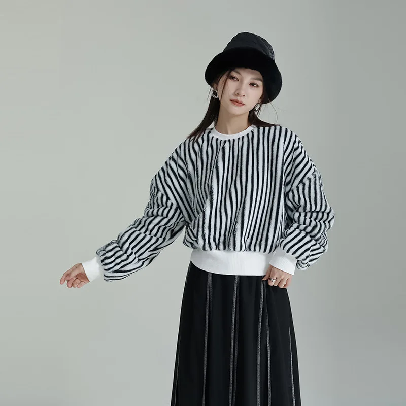 

SuperAen Winter New Stripes Thickened Retro Design Loose Pullover Sweater Short Casual Top