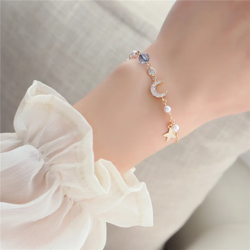 

Japanese and Korean Zircon Flash Diamond Moon Pentagram Pearl Chain Bracelet Female Cute Temperament Girl Birthday Bracelet Gift