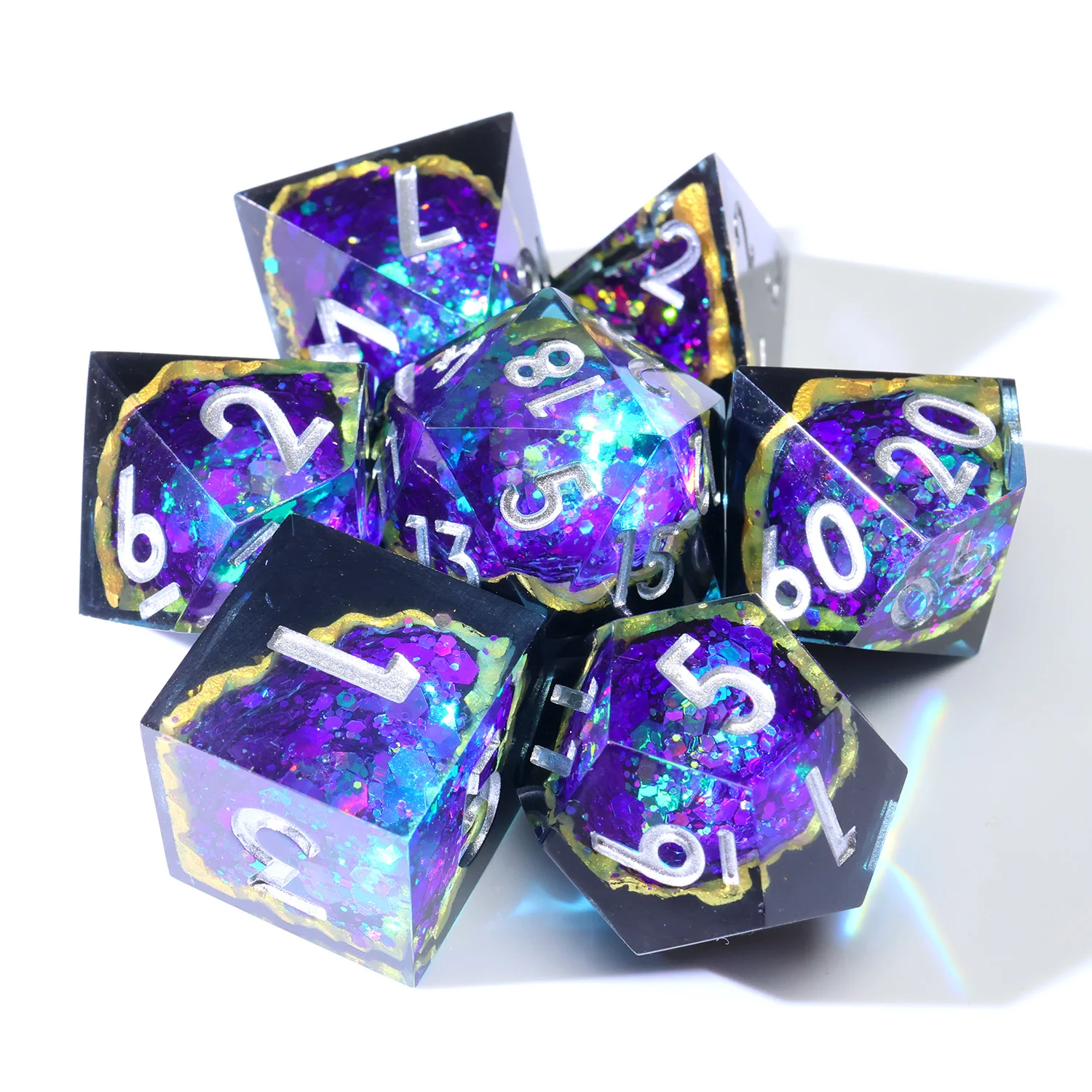 Фото Набор многогранных RPG-кубиков Mystic Geode из полимерной смолы ручной работы для настольных ролевых игр Dungeons and Dragons - G2 №1