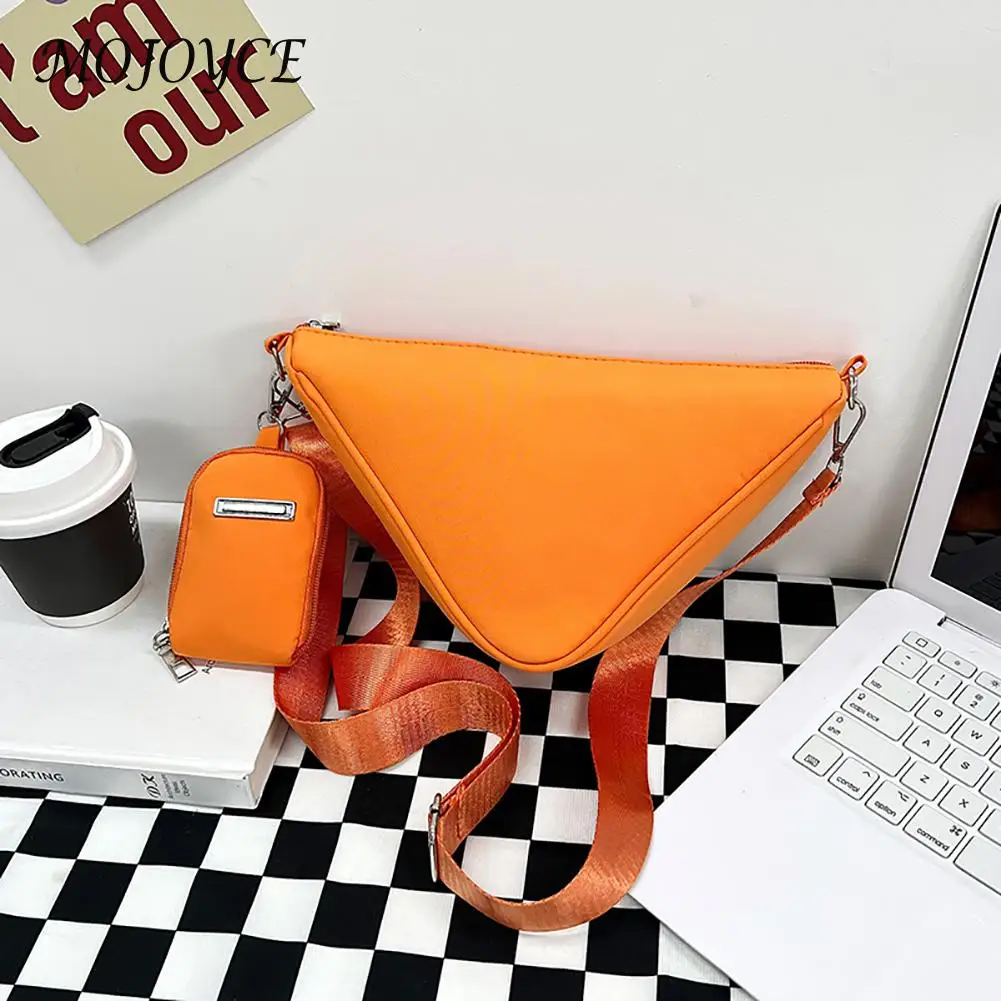 

Нейлоновые модные повседневные сумки через плечо треугольной формы, женские сумки-мессенджеры на молнии для покупок, сумки с маленьким кла...