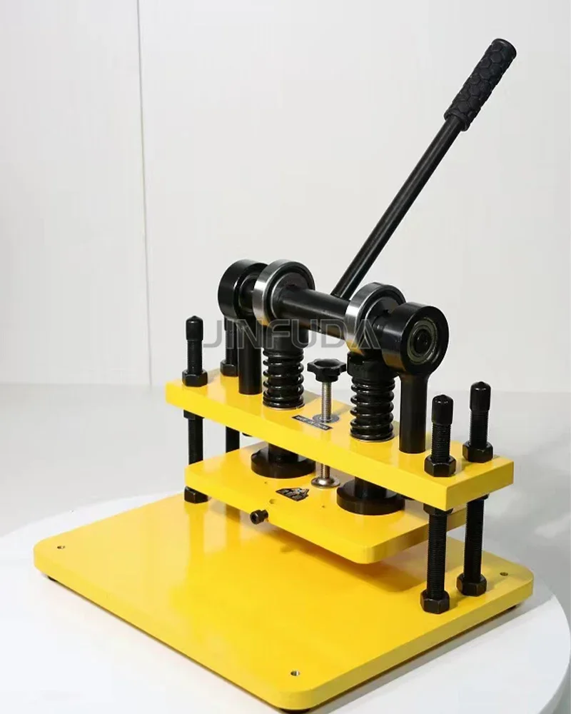 Малогабаритная штамповочная машина для резки образцов кожи