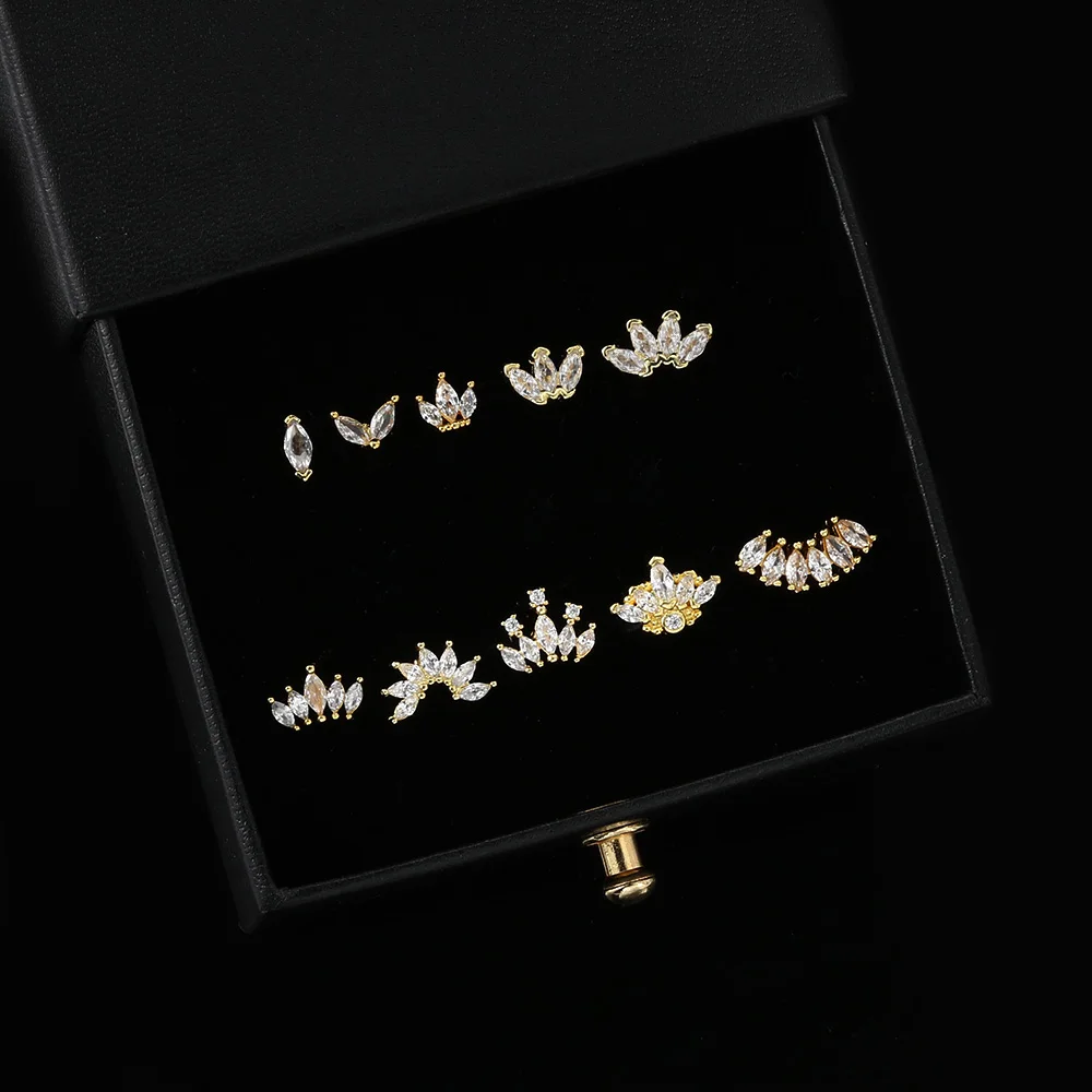 Женские серьги-гвоздики с фианитом 1 шт.