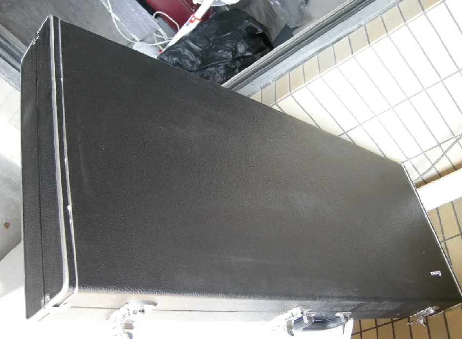 

Use this link only when ordering a guitar Not sold separately guitar square case 7