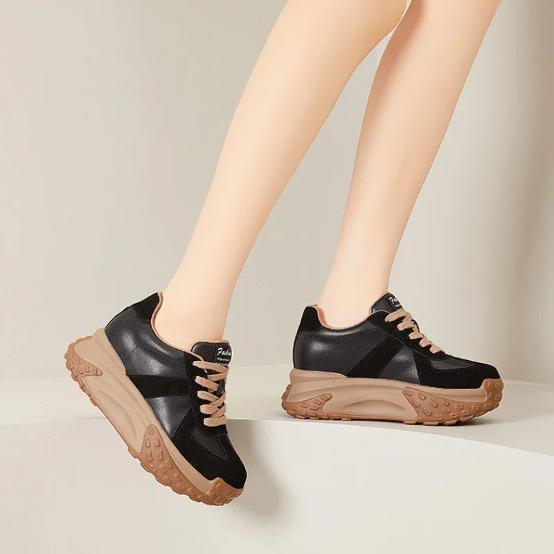 Женские массивные кроссовки из натуральной кожи 7 см лоферы разного цвета на