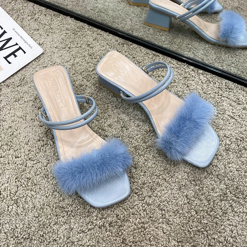 

Женские меховые шлепанцы, летние уличные модные плюшевые дизайнерские сандалии, повседневная обувь с открытым носком и квадратным каблуком, сланцы, 2021