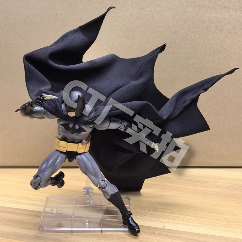 Фото В наличии Ct Toys Batman Hush Mafex 126, черная версия, летучая мышь, человек, Dc, аниме, фигурка, статуя, модель, подарки на заказ, детские игрушки №5
