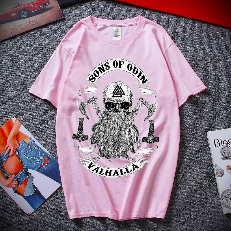 Рисунок 5 - Мужская футболка с принтом топора