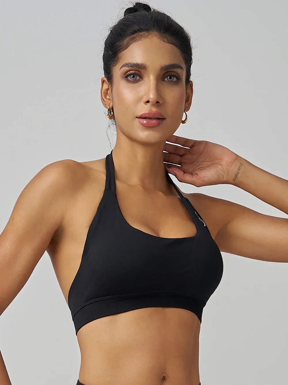 SUSISTAR Женский топ для йоги Бесшовный вязаный спортивный бюстгальтер средней