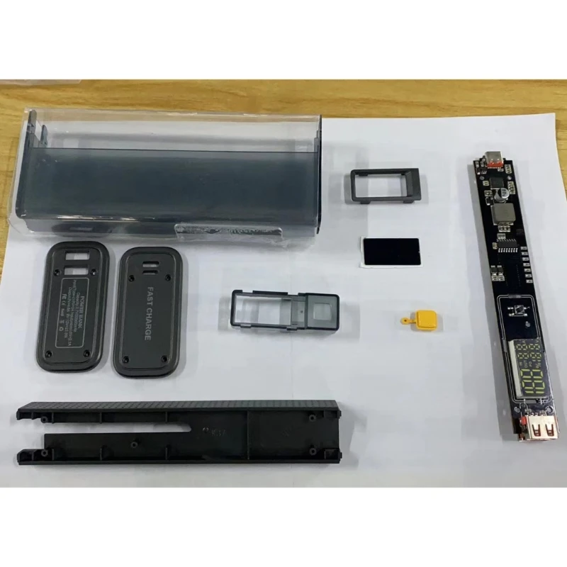 

21700 Battery Charger DIY Power Bank Box Fast Charging for 4PCS 21700 Polymer Battery Charging Power Bank Box