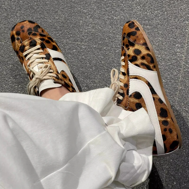 Женские кроссовки из натуральной кожи