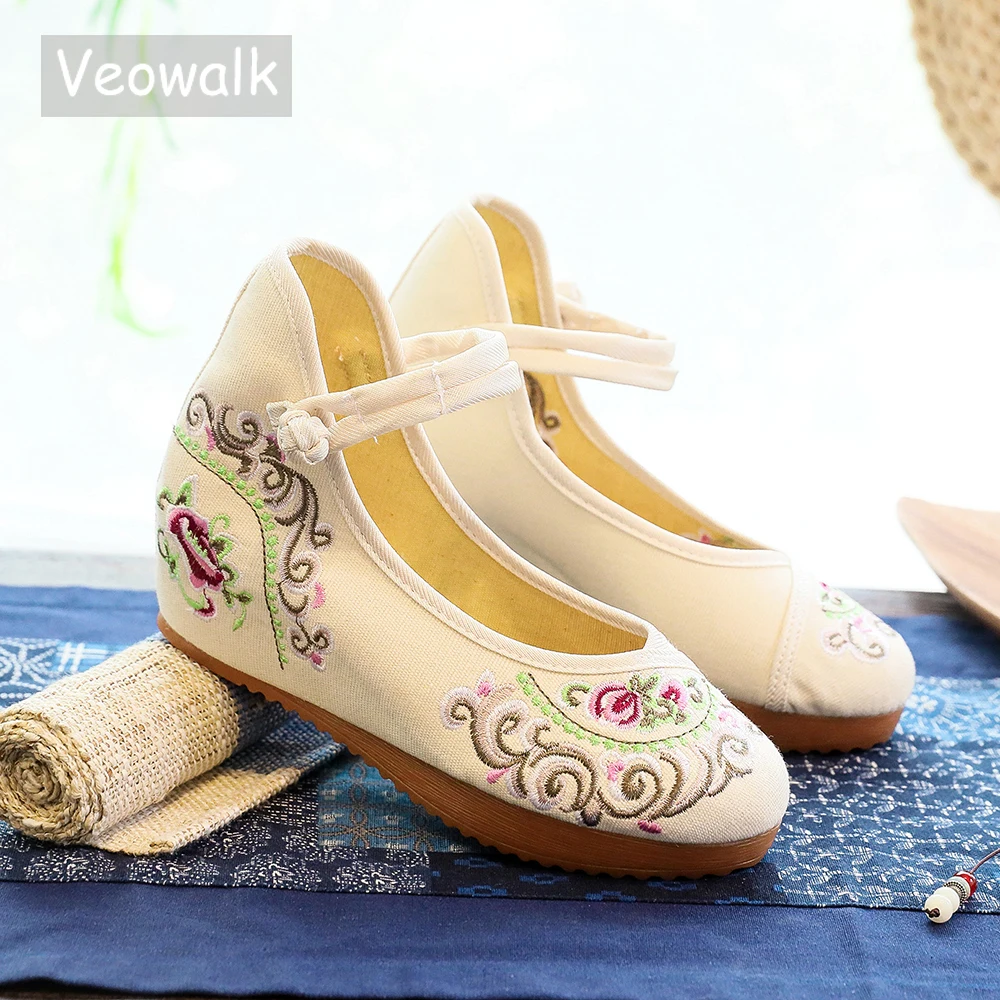 

Veowalk New Handmade Chinese Women Canvas Flat Platforms old Peking Flower Embroidered Cotton Comfortable Shoes Zapatos Mujer