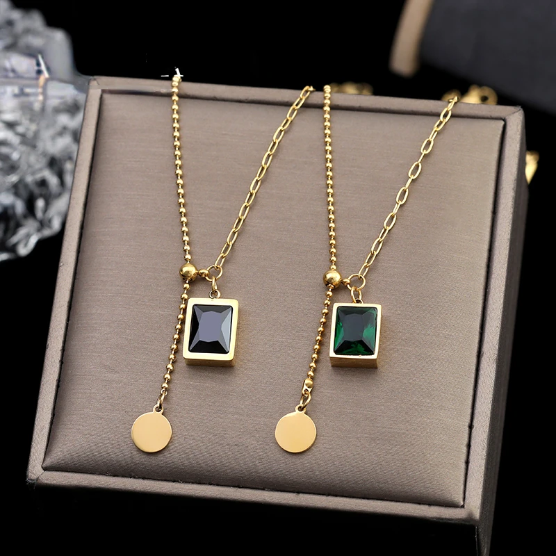 

European and American Luxury Emerald Stainless Steel Gold Necklace For Woman Korean Fashion Jewelry Girl's Sexy Clavicle Chain