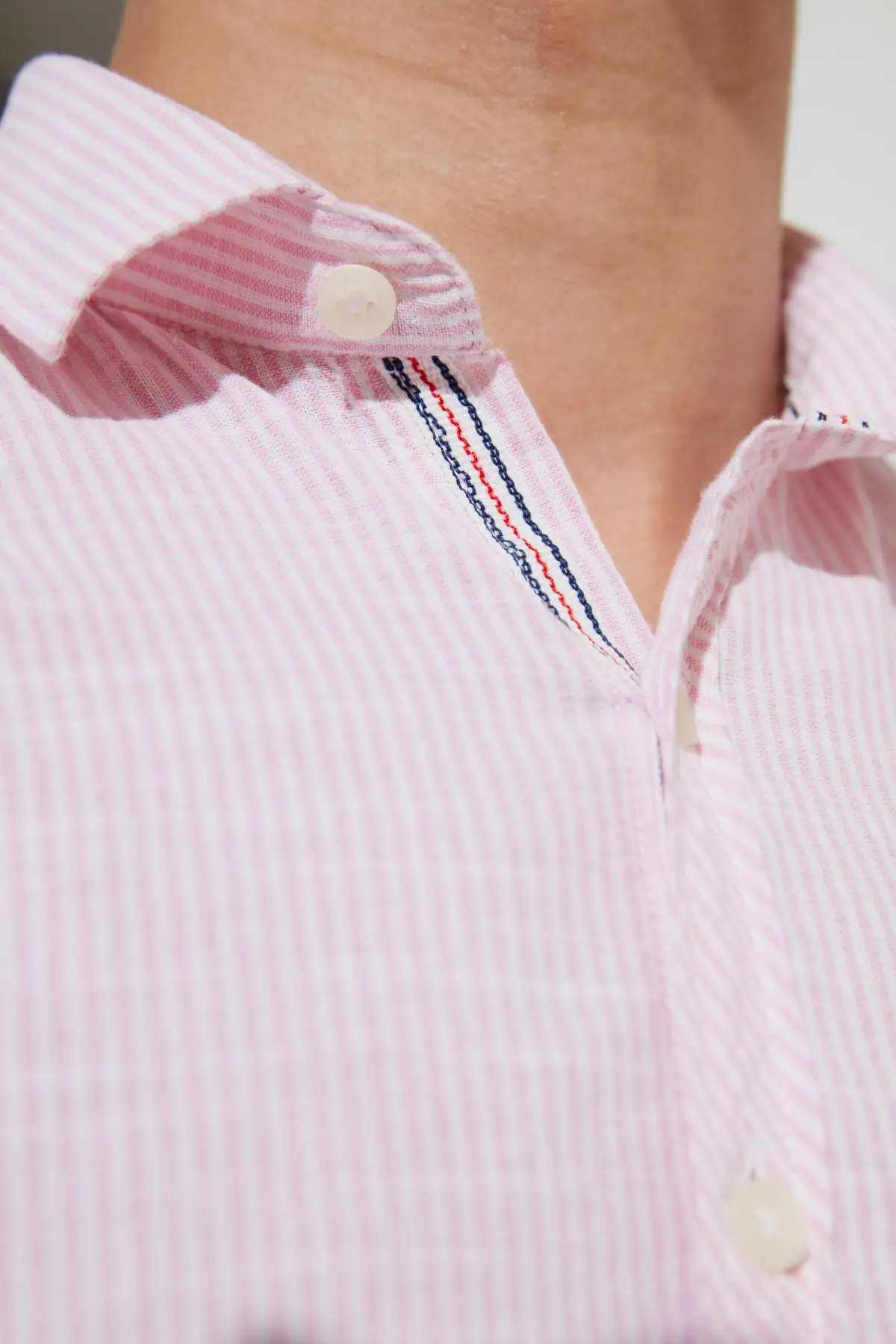 

Trendyol Male Slim Fit Fileto Pockets Striped Shirt TMNSS21GO0105