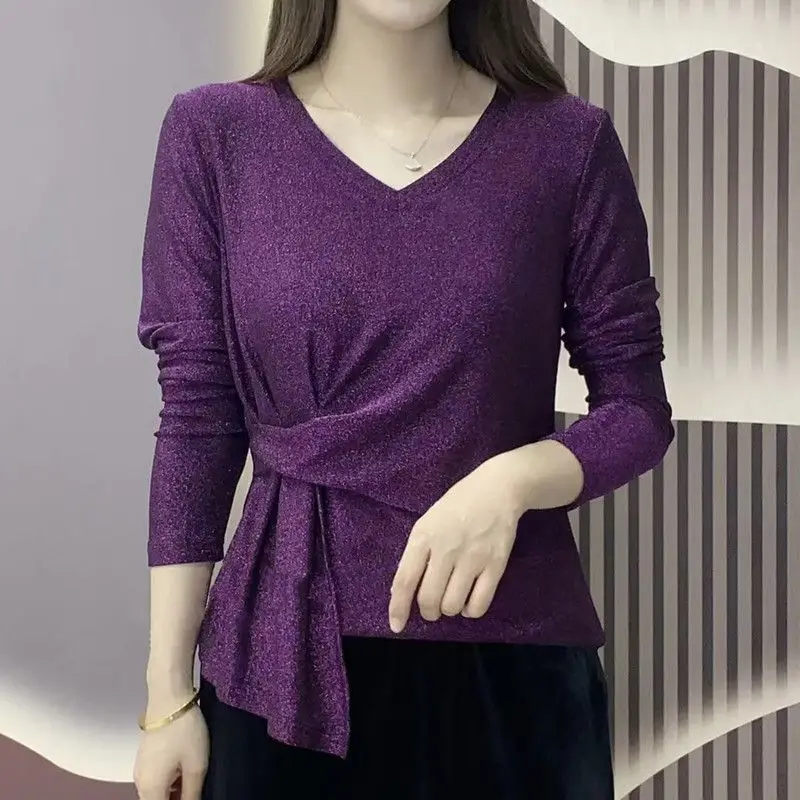 Купи Office Lady Solid Color Bright Silk T-shirt Elegant Folds Asymmetrical 2022 Spring Autumn Stylish V-Neck Korean Slim Pullovers за 1,001 рублей в магазине AliExpress