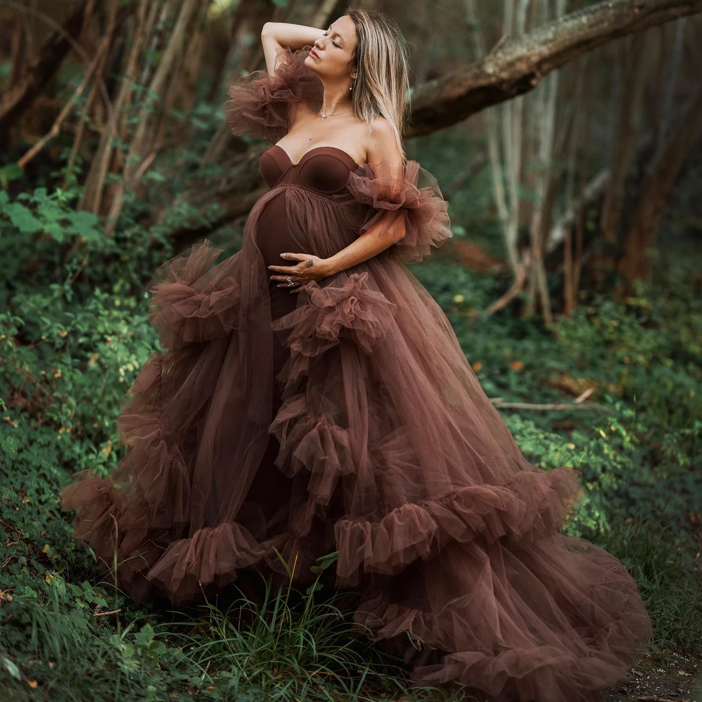 

Off Shoulder Chocolate Maternity Photography Robes Sweep Train Pregnant Women Dresses Sexy Tiered Ruffles Baby Shower Gowns