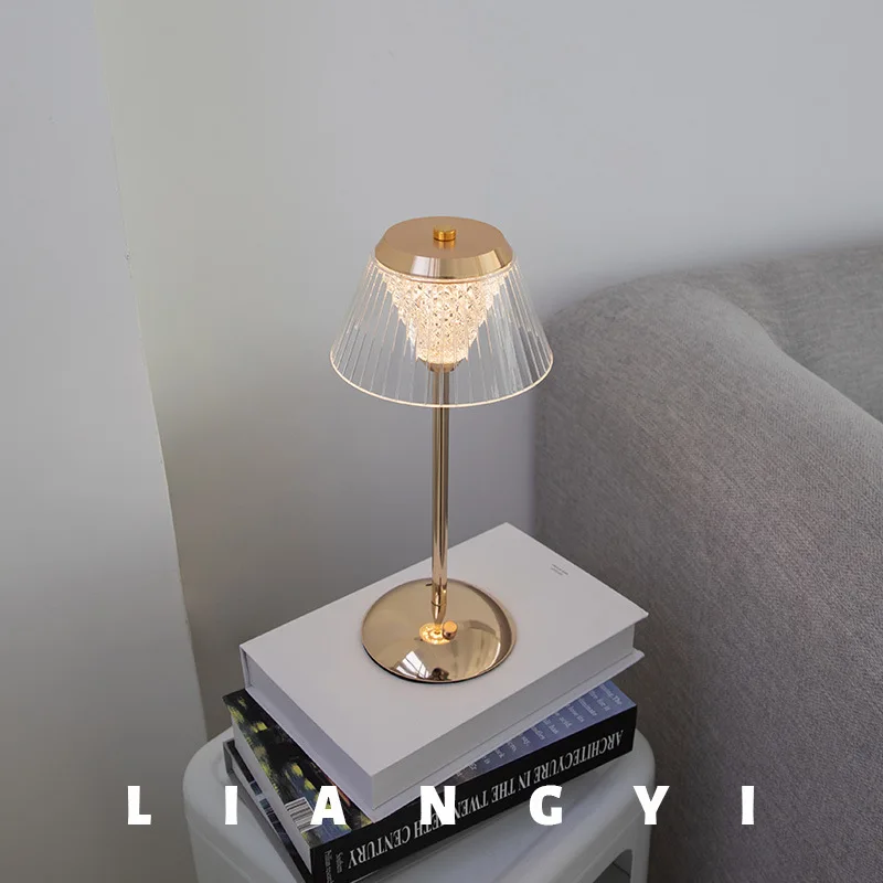 Хрустальная лампа в стиле постмодерн с сенсорным управлением, меняющий цвет, романтический бар, атмосферный акриловый ночсветильник с подзарядкой от USB Хрустальная лампа в стиле постмодерн с сенсорным управлением, меняющий цвет, романтический бар, атмосферный акриловый ночсветильник с подзарядкой от USB