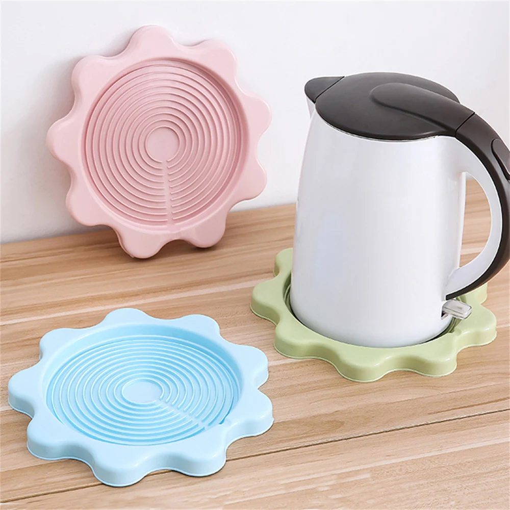 

New Round Silicone Coaster High Temperature Resistant Coaster Anti-scald Non-slip Pot Mat Dining Table Mat Insulation Pad