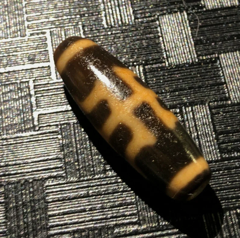 Энергетический тибетский старый агат Guiren Tairen тотем дзи бусина 11*36 мм C012