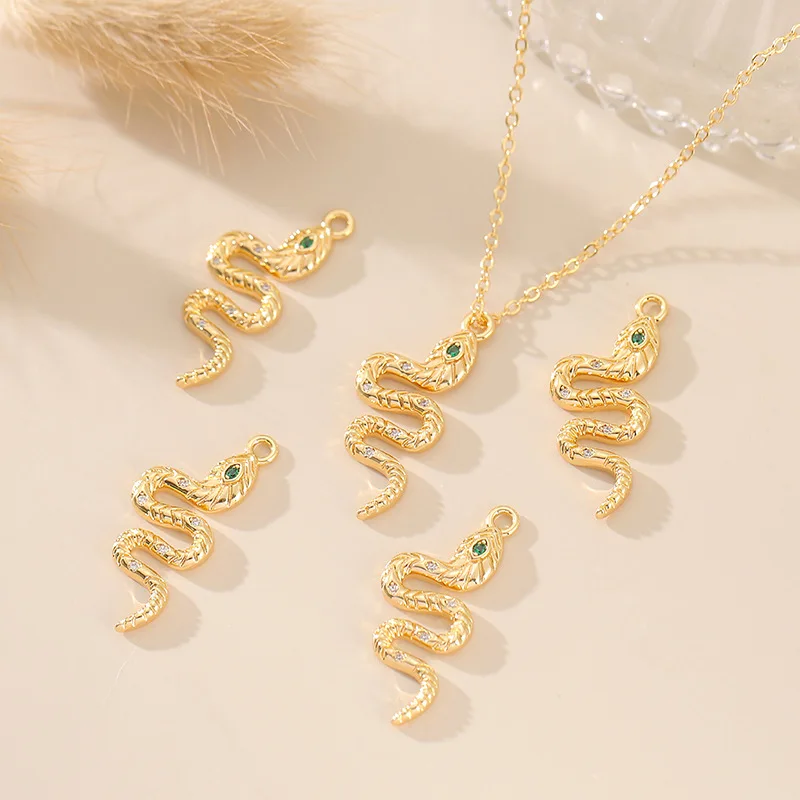 

DIY animal pendant accessories wholesale copper plated real gold micro inlaid imitation Snake Pendant Pendant