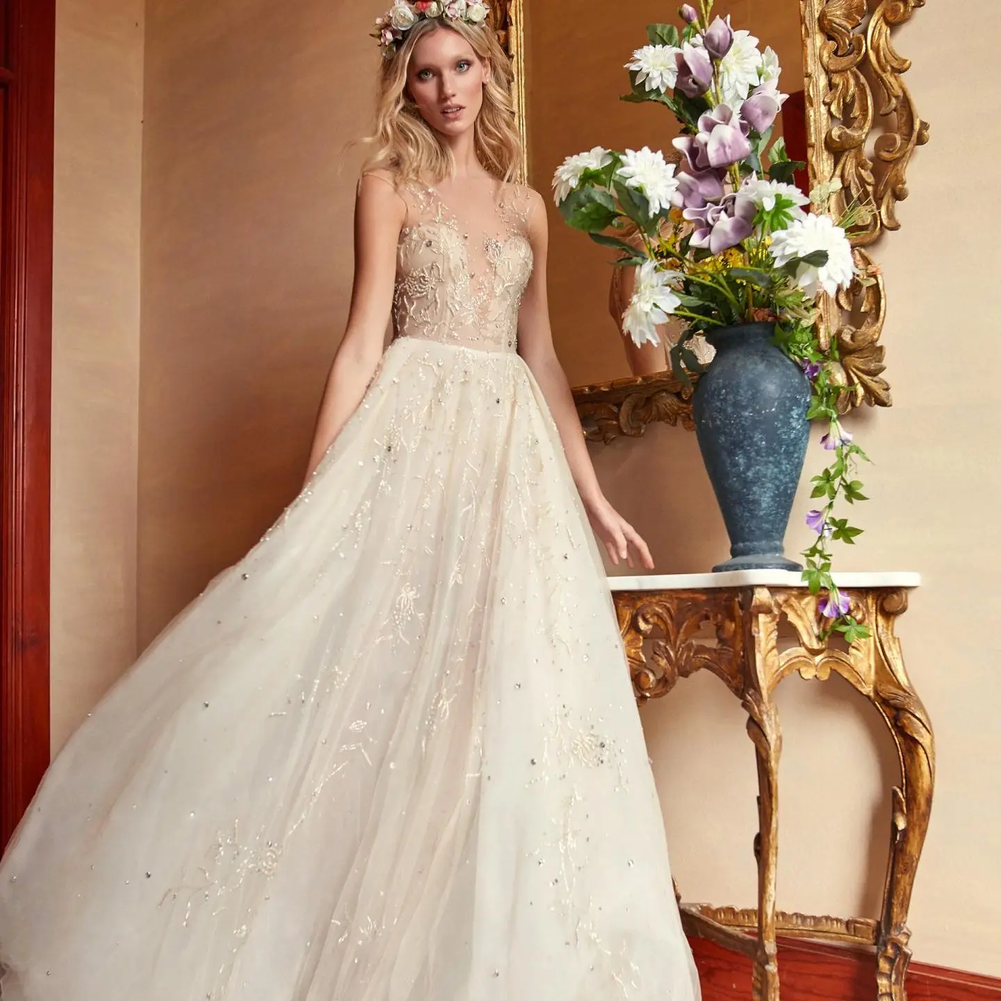 

2023 Champagne A-Line Wedding Dress Illusion Lace V-Neck Sparkly Beaded Sexy BacklessBridal Gown Sweep Train Vestidos De Novia