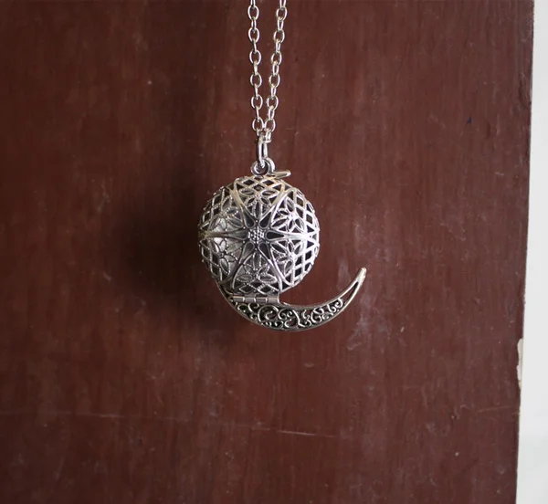 Новый диффузор для эфирных масел Цепочки и ожерелья под старину Moon ароматерапия