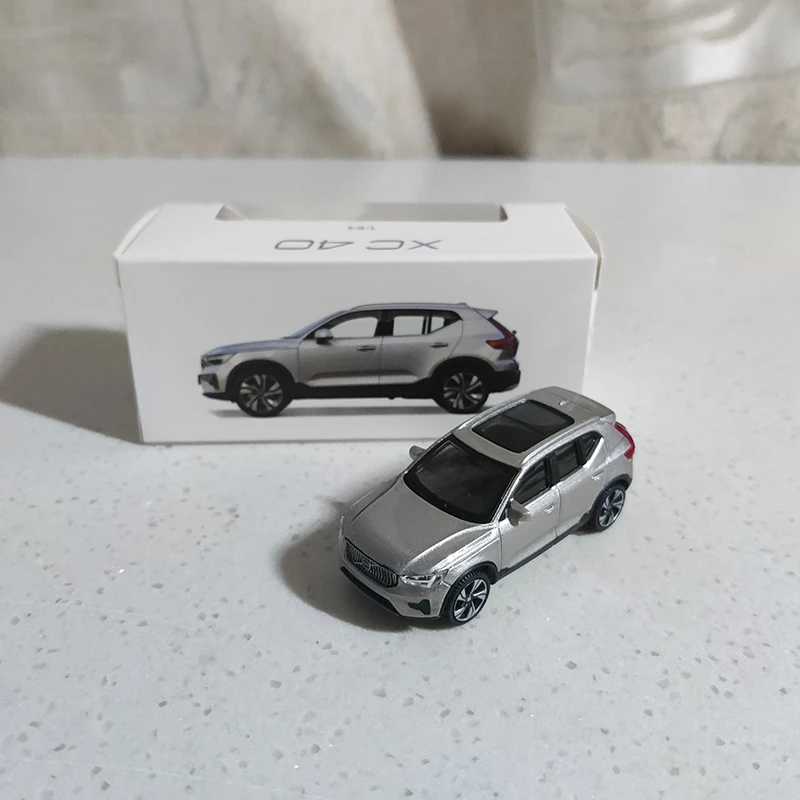 Модель автомобиля литого под давлением в масштабе 1:64 XC40 игрушечный автомобиль из