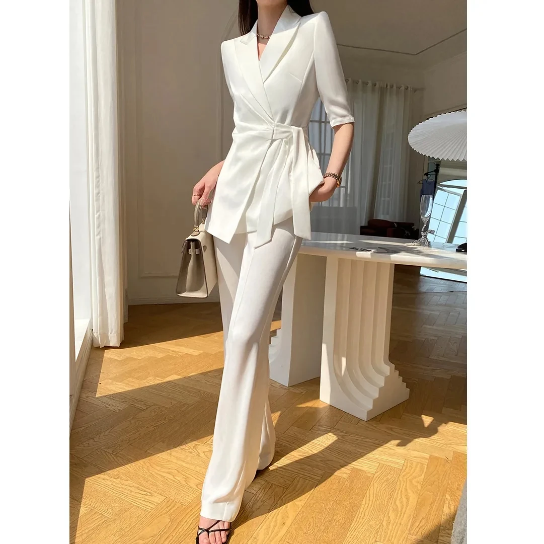 Женский тонкий офисный костюм пиджак на шнуровке с коротким рукавом и брюки