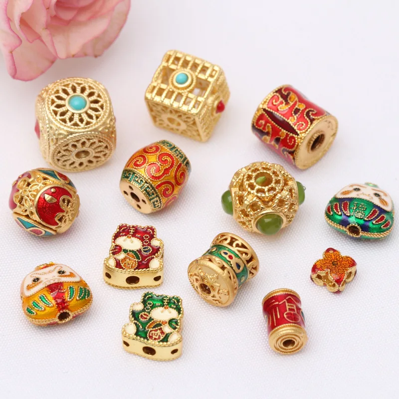 

Ancient Rhyme Gilt Enamel Elements Sense of Luxury Handmade Beaded DIY Classical Russian Matryoshka Dripping Oil Small Pendant