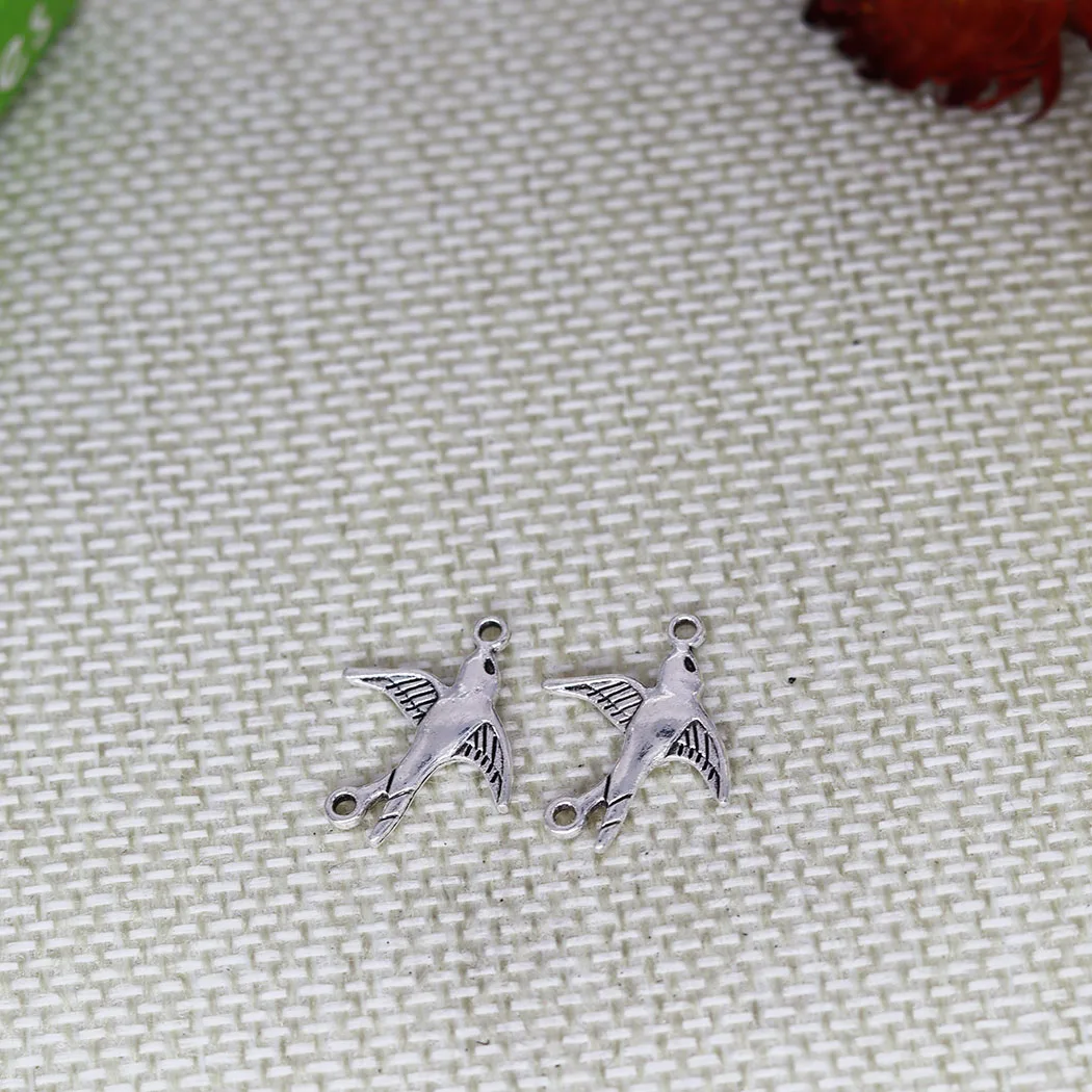 

20pcs/Lot Swallow Bird Connector Charms DIY Retro Jewelry Making Braclet Necklace Pendant Supplies Wholesale 20x17mm