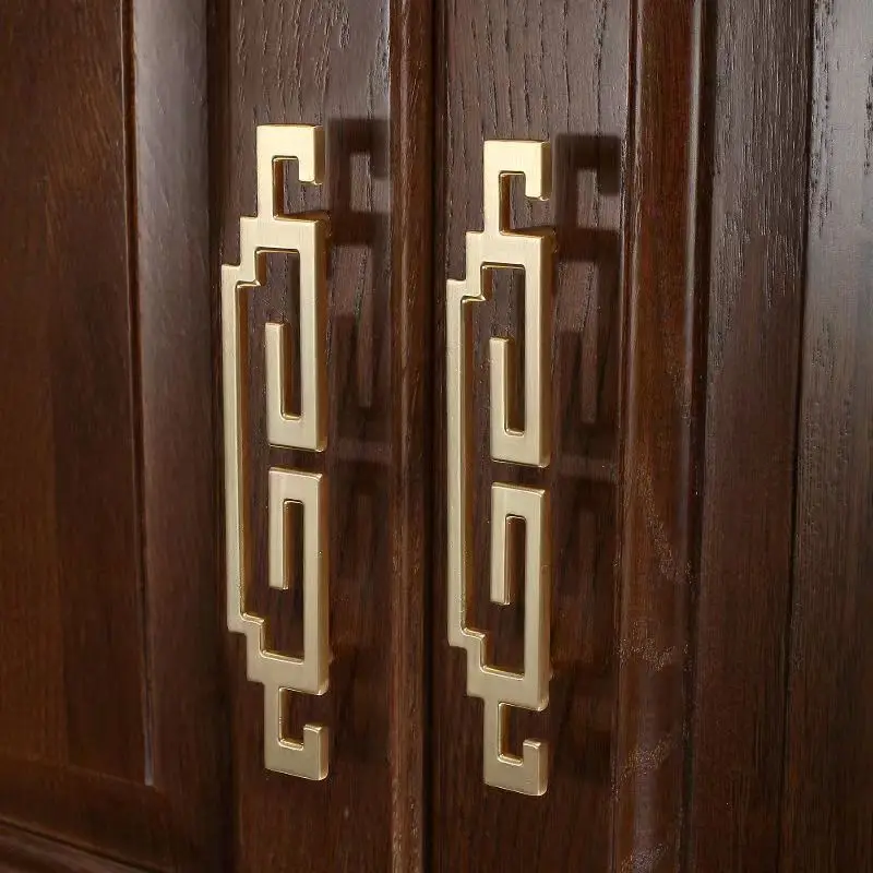 Ручка для двери шкафа в ретро-стиле