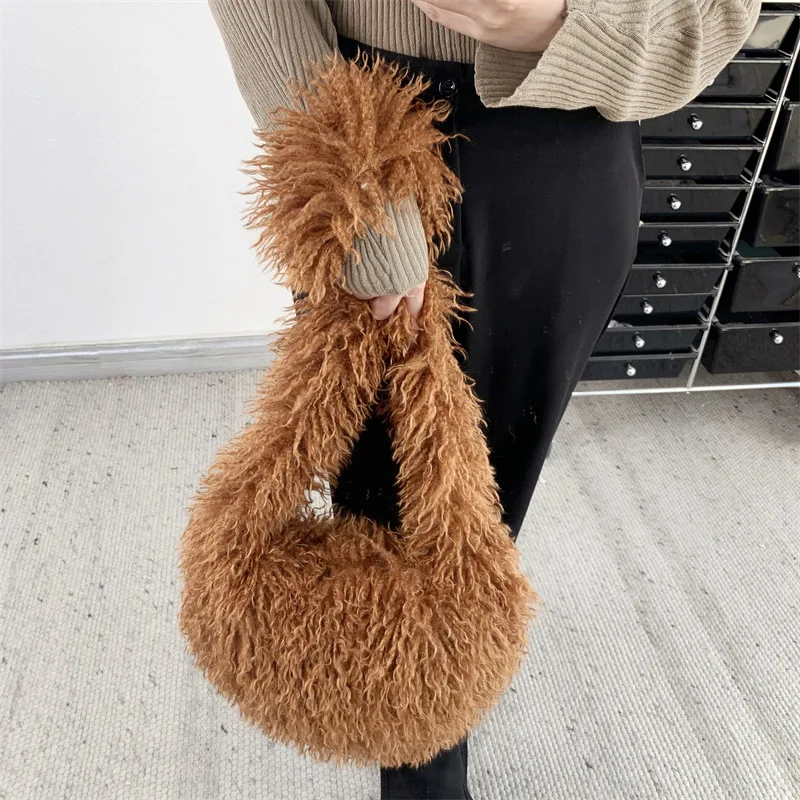 Ladies New Personality Fashion Sweet Cool Style Y2K Plush Spice Girl  Punk Large Capacity Crossbody Bag
