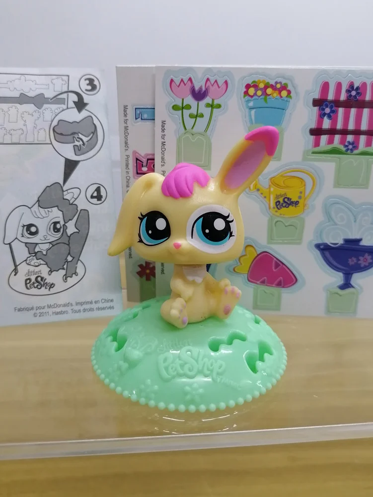 

Mcdonaldss Anime Figure Littlest Pets Shop LPS Doll Cute Animal Rabbits Action Figure with Sticker Girls Kids Play House Toys
