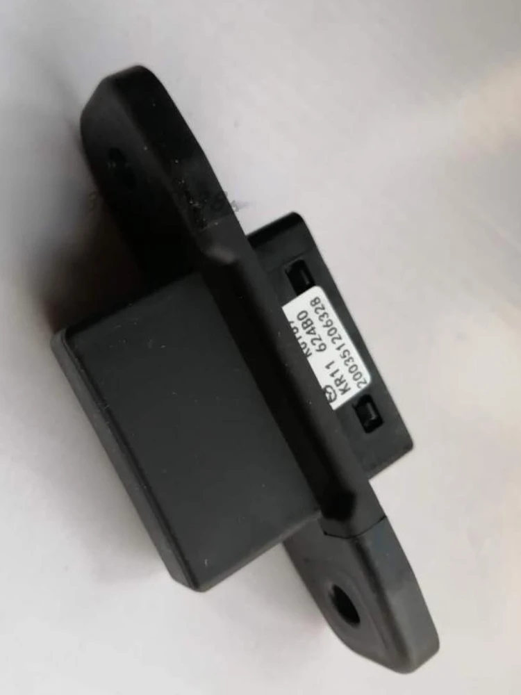 

Кнопка управления задней крышкой багажника для Mazda CX-5