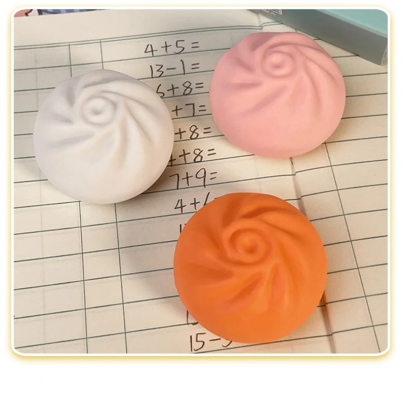 Рисунок 4 - Маленькая сумка-клетка ластик креативные