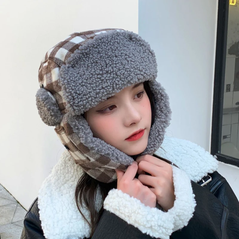 

EUMOAN Lei Feng hat female winter academy wind small lattice warm ear protection hat Korean version of everything outdoor lamb