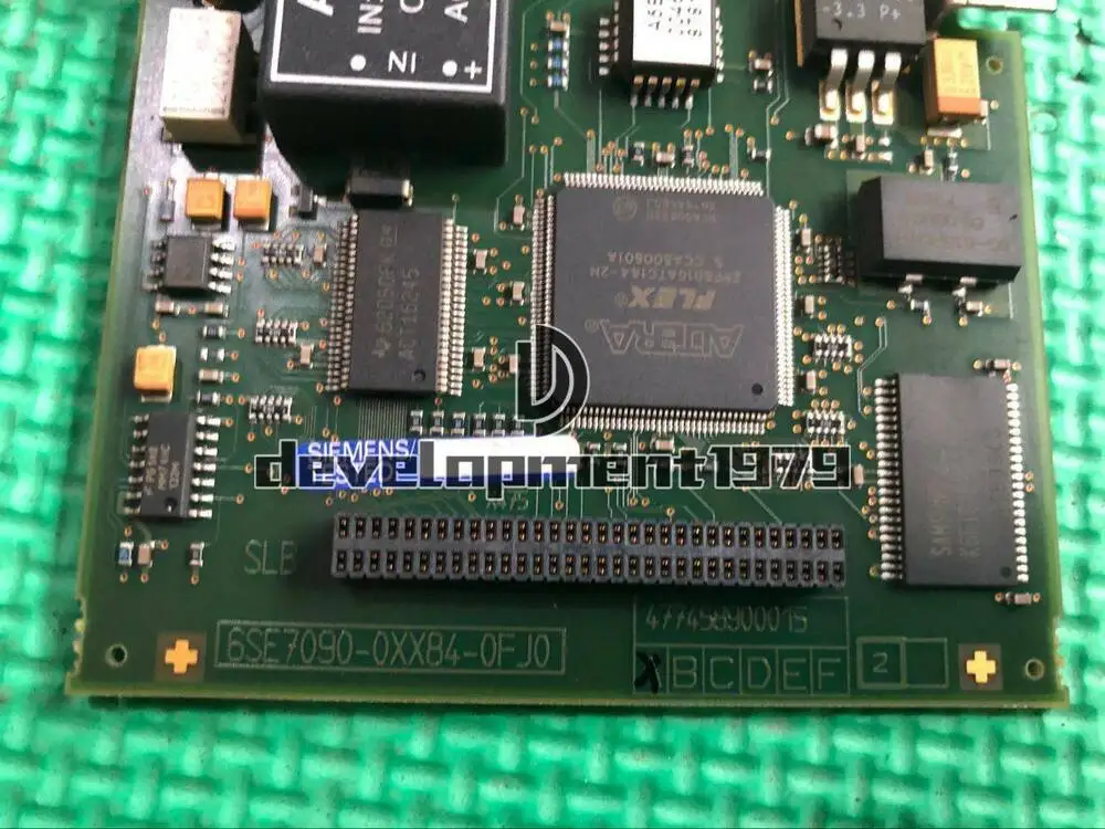 

Волоконно-оптическая плата инвертора Siemens 6SE7090-0XX84-0FJ0, б/у, 1 шт.