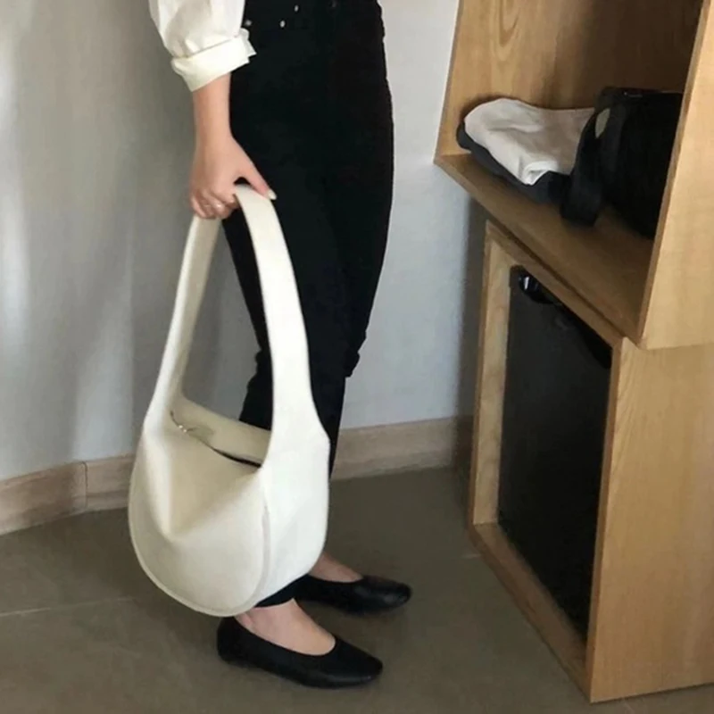 

Женская вместительная сумка, модные повседневные женские сумки Хобо, черная сумка через плечо, женская сумка через плечо с широким ремешком...